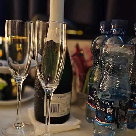 Apartament Wodny Raj Basen Sauna Jacuzzi Daire *