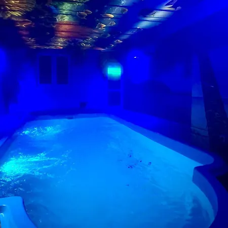 Daire Wodny Raj Z Basenem Sauna Jacuzzi Na Wylacznosc Rzeszow