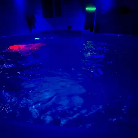 Apartament Wodny Raj Basen Sauna Jacuzzi Daire Rzeszow