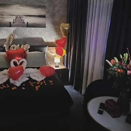 Wodny Raj Z Basenem Sauna Jacuzzi Na Wylacznosc * Rzeszow