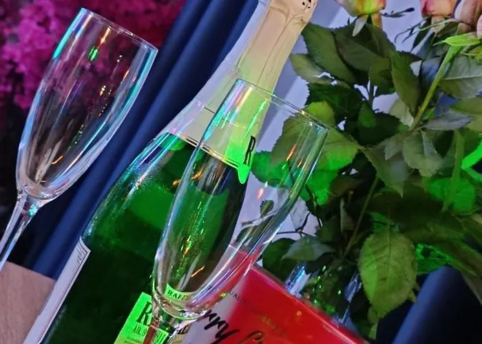 Apartament Wodny Raj Basen Sauna Jacuzzi *